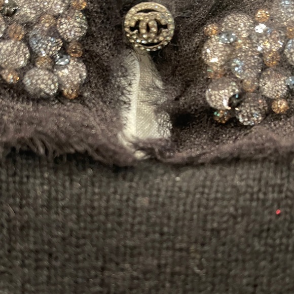 Chanel CASHMERE SWEATER and Silk Elegantly Pleated Skirt - Picture 16 of 16